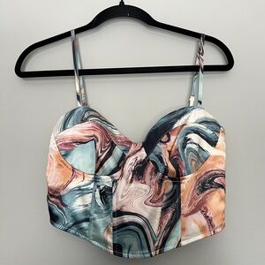 Kendall & Kylie Black Logo Tag on White Fabric